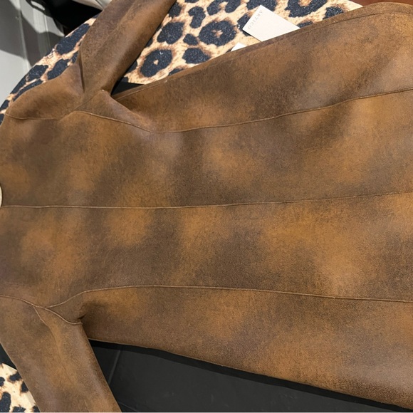 ARTICO Faux Shearling Coat. Made in Italy. Price Is Firm. - Picture 11 of 16